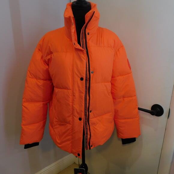 NWT Jackets & Blazers - Bass Outdoor Women's Discovery Full Zip Puffer Winter Jacket Coral XS New